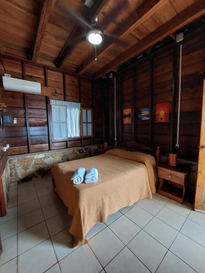 Sunset Bay B&B Brig Bay 외부 사진
