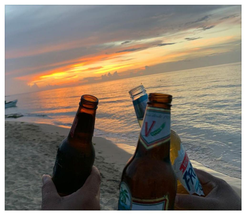Sunset Bay B&B Brig Bay 외부 사진