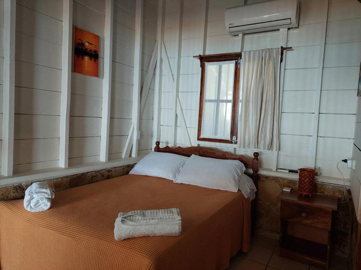 Sunset Bay B&B Brig Bay 외부 사진