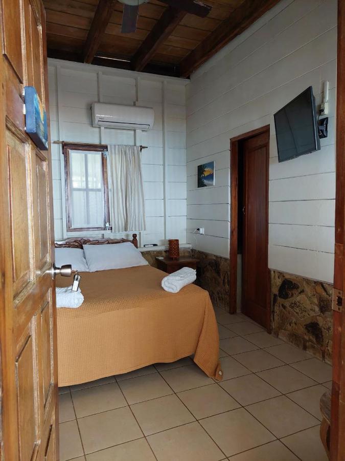 Sunset Bay B&B Brig Bay 외부 사진