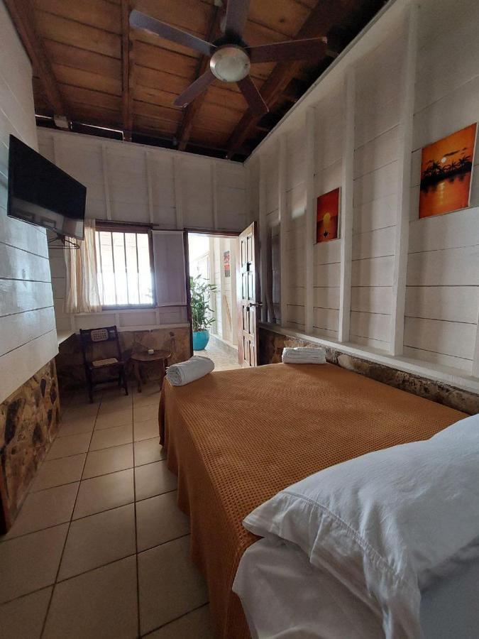 Sunset Bay B&B Brig Bay 외부 사진